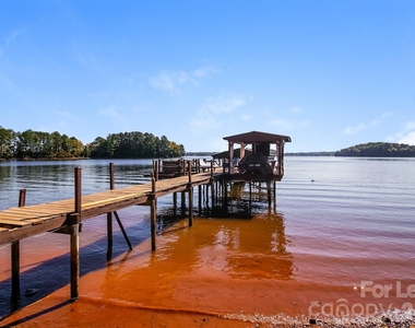 17120 Belle Isle Drive - Photo Thumbnail 13