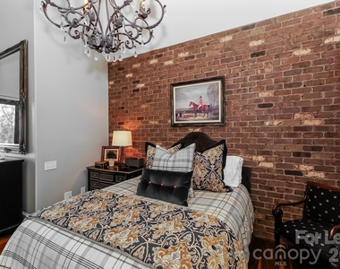 17120 Belle Isle Drive - Photo Thumbnail 8