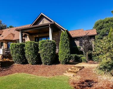 17120 Belle Isle Drive - Photo Thumbnail 11