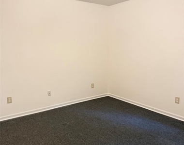 1208 W Walnut Avenue - Photo Thumbnail 5