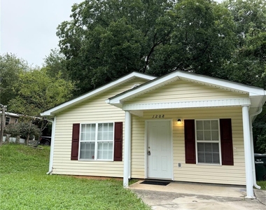 1208 W Walnut Avenue - Photo Thumbnail 11