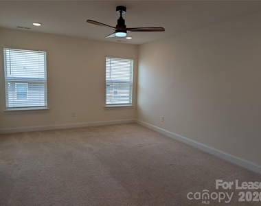 6324 Keeton Lane - Photo Thumbnail 12