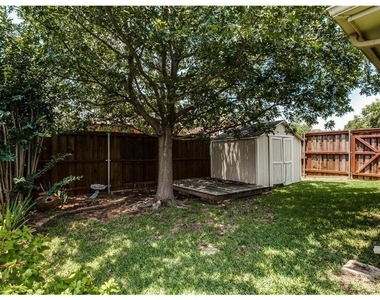 8447 Firewheel Lane - Photo Thumbnail 22
