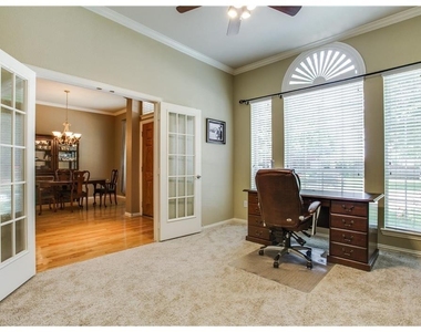 8447 Firewheel Lane - Photo Thumbnail 4