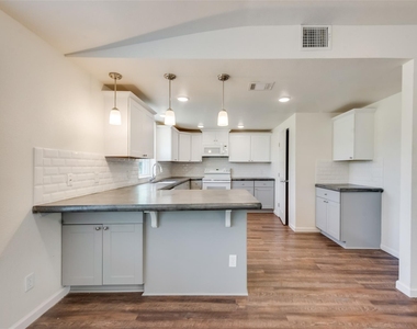220 Ranch Road - Photo Thumbnail 12
