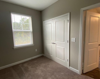 130 Water Drive - Photo Thumbnail 20