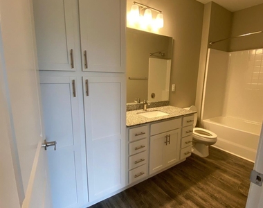 130 Water Drive - Photo Thumbnail 19