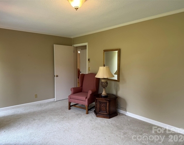 3427 N Nc 16 Business Highway - Photo Thumbnail 4