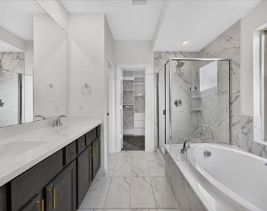 3915 Spencer Lane - Photo Thumbnail 21