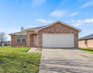 2601 Shorewood Drive - Photo Thumbnail 1