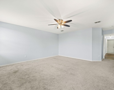2601 Shorewood Drive - Photo Thumbnail 14