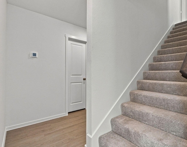 5319 Cinnamon Lane - Photo Thumbnail 15