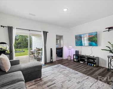 144 Babbling Brook Drive - Photo Thumbnail 8