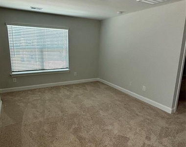 4026 Red Gate Avenue - Photo Thumbnail 10