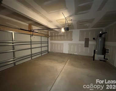 4026 Red Gate Avenue - Photo Thumbnail 17