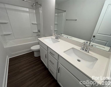 4026 Red Gate Avenue - Photo Thumbnail 12