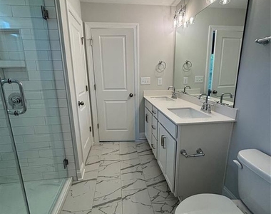 4026 Red Gate Avenue - Photo Thumbnail 6