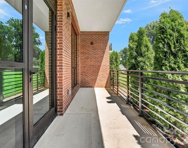510 W Tremont Avenue - Photo Thumbnail 40