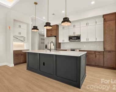 510 W Tremont Avenue - Photo Thumbnail 16