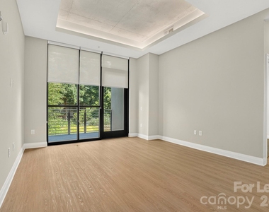 510 W Tremont Avenue - Photo Thumbnail 20