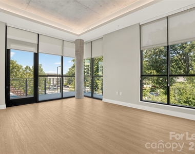 510 W Tremont Avenue - Photo Thumbnail 13