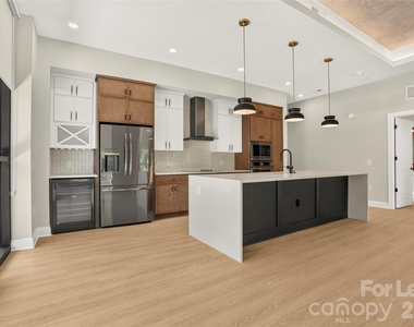 510 W Tremont Avenue - Photo Thumbnail 30