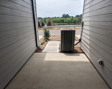 16228 Leading Street - Photo Thumbnail 13