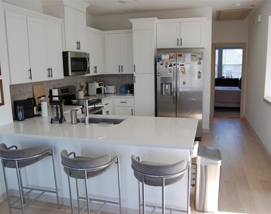 5242 Legacy Street - Photo Thumbnail 1