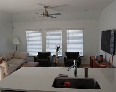 5242 Legacy Street - Photo Thumbnail 3