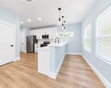 1115 E Oleander Street - Photo Thumbnail 24