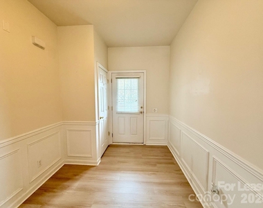 10212 Garmoyle Street - Photo Thumbnail 1