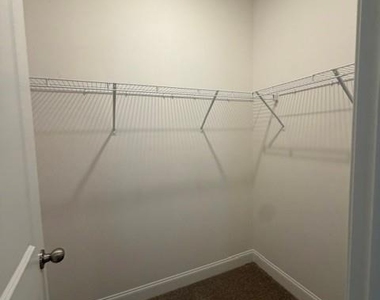 2125 24th Street Lane Se - Photo Thumbnail 14