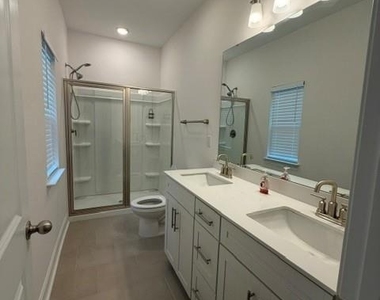 2125 24th Street Lane Se - Photo Thumbnail 20