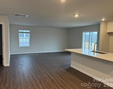 15201 Windy Plains Road - Photo Thumbnail 5