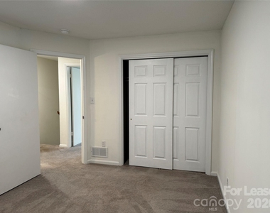 118 Ross Street - Photo Thumbnail 20