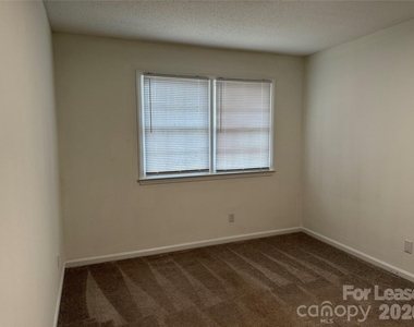 118 Ross Street - Photo Thumbnail 19