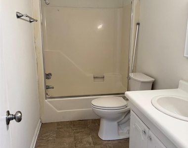 118 Ross Street - Photo Thumbnail 17