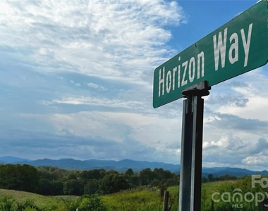 77 Horizon Way - Photo Thumbnail 16