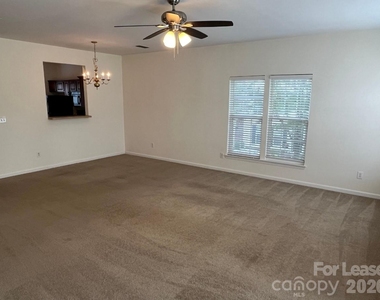 12003 Duke Lancaster Drive - Photo Thumbnail 9