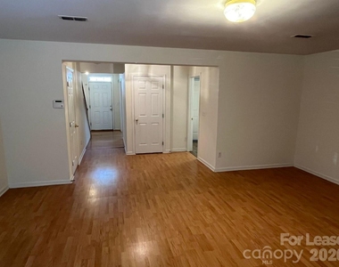 12003 Duke Lancaster Drive - Photo Thumbnail 6
