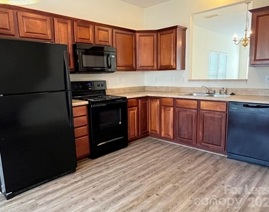 12003 Duke Lancaster Drive - Photo Thumbnail 13