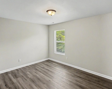 2717 Forest Grove Court - Photo Thumbnail 8