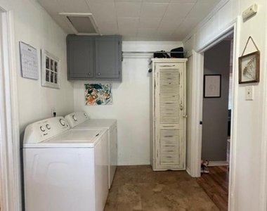 608 W Baldridge Street - Photo Thumbnail 7