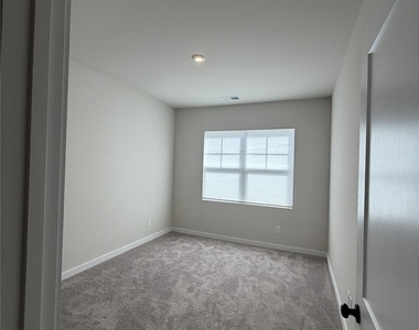 3340 Finchborough Court - Photo Thumbnail 9