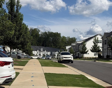 3340 Finchborough Court - Photo Thumbnail 8