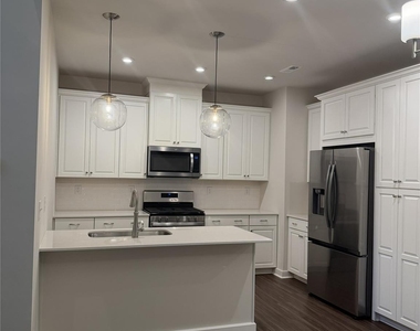 3340 Finchborough Court - Photo Thumbnail 3