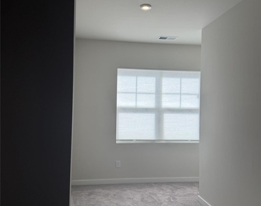3340 Finchborough Court - Photo Thumbnail 21