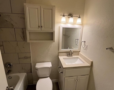 5313 Preston Trail - Photo Thumbnail 11