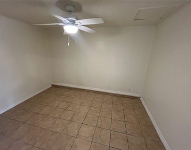 5313 Preston Trail - Photo Thumbnail 17