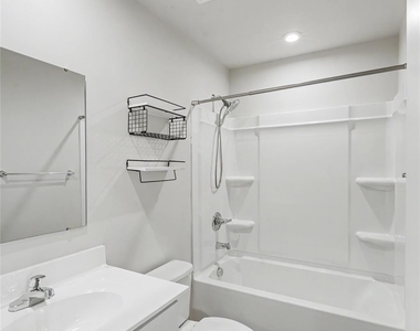6042 Cutwater Circle - Photo Thumbnail 3